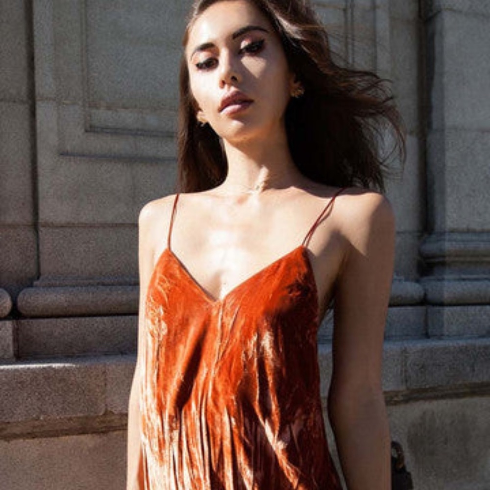 AYAI Zillah in crushed velvet “Rust” size XS
